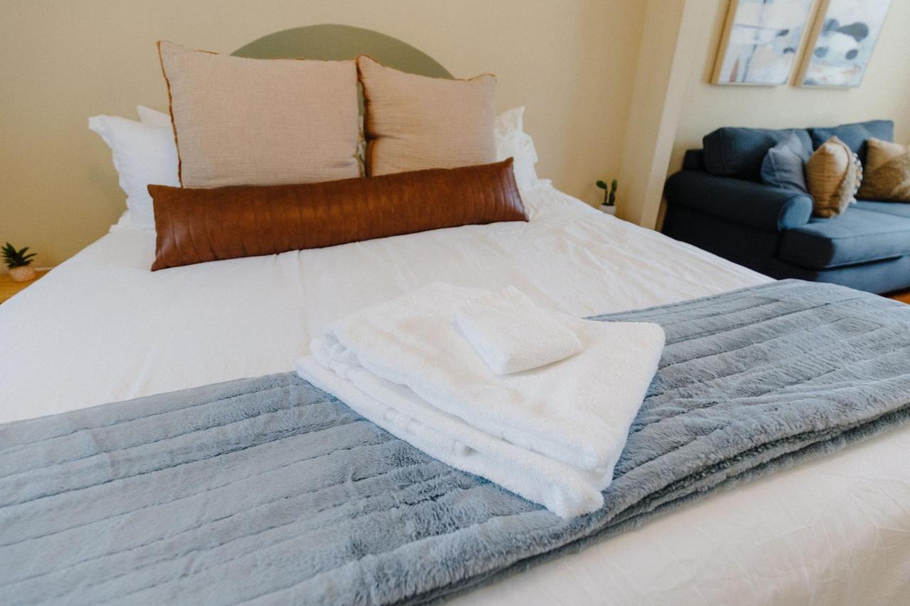 Centrally Located 3Br Overton Square Fast Wifi Free Parking Yes Pets Memphis Luaran gambar